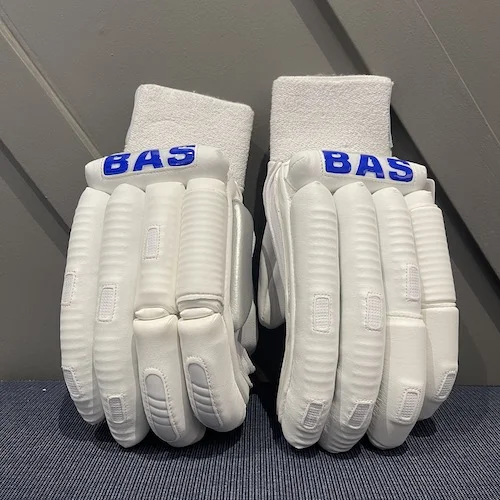 Bas Vampire Players All White Batting Gloves