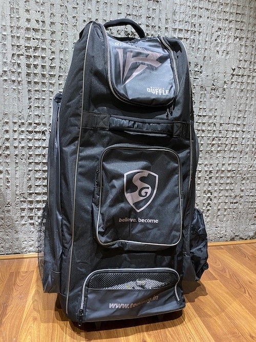 SG RP Wheelie Duffle Bag